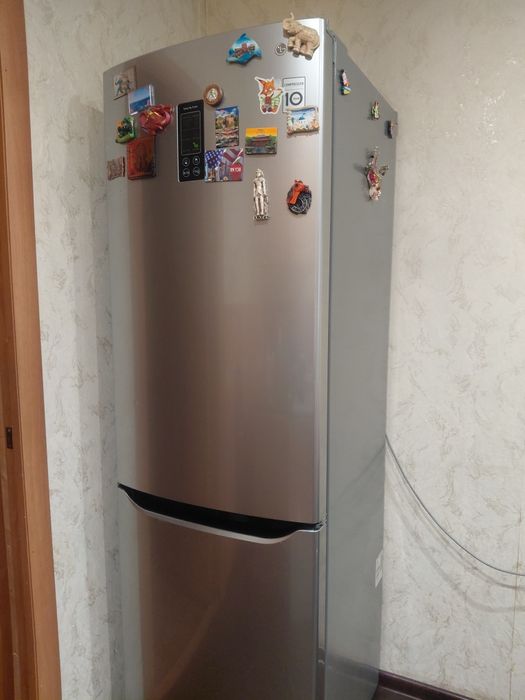 Срочно холодильник LG