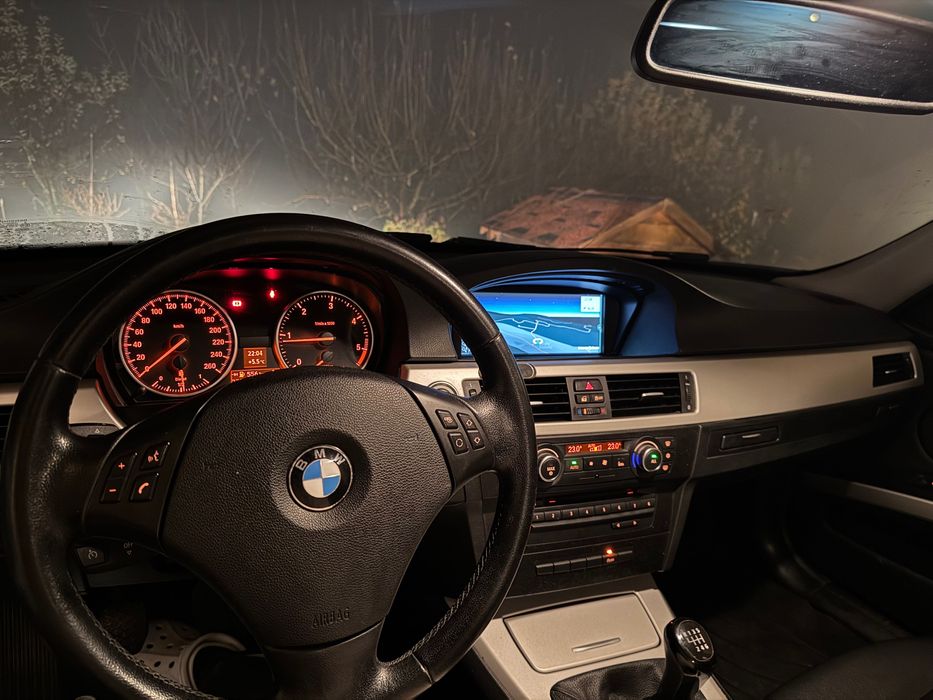 Vând BMW Seria 3 E90 Facelift Euro 5