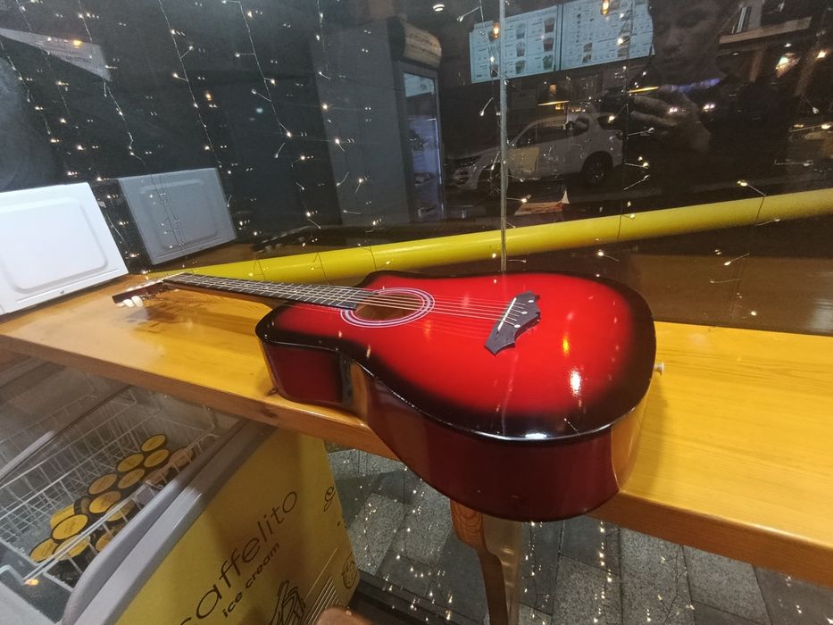 Продается гитара