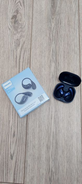 Продам новые запечатанные наушники Phillips
