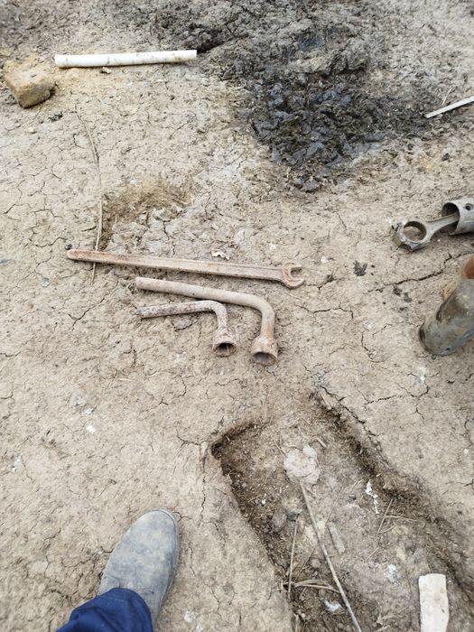 Масквич 412 запчас  сотлади