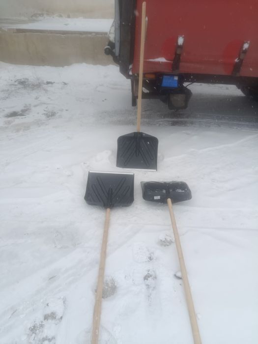Lopeți/Lopata Zăpadă Rezistente (Lamă Metalică)