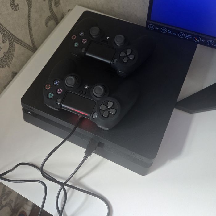 Пс4 слим 1тб продам