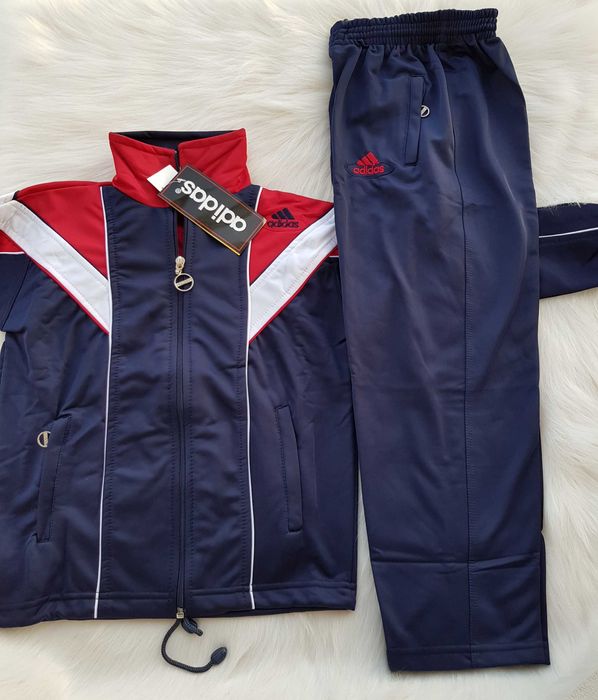 Детски екип Adidas 6-7 години - НОВ