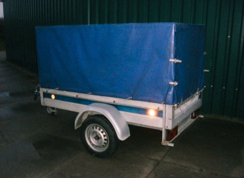 Platforma și remorca