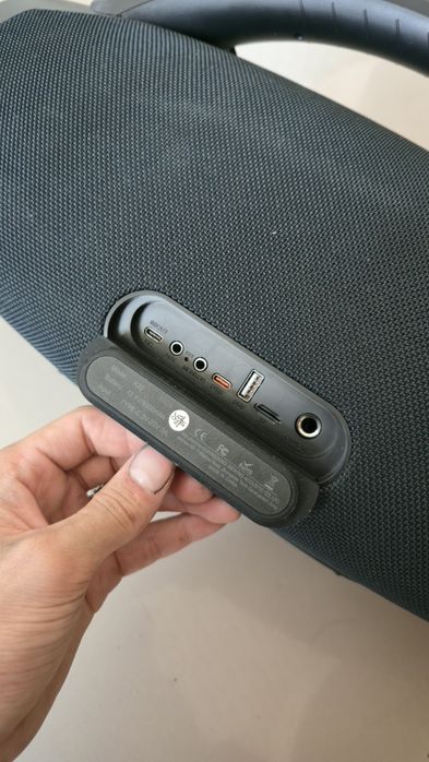 Продам колонку бумбокс срочно