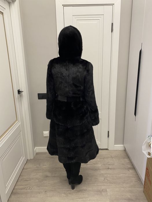 Продам шубу норковую