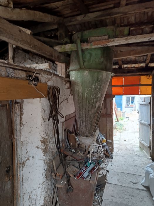 Продавам фуражомелка