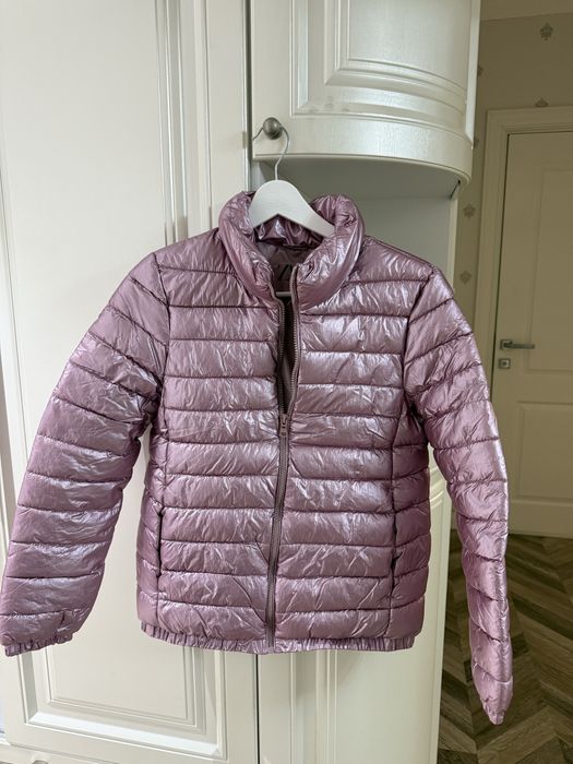 Продам куртку Zara