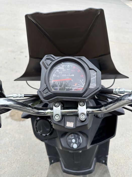 Продается скутер BWS R-Samurai белый, черный