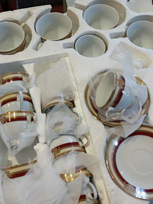 Сервиз на 12 персон, 121 предметов