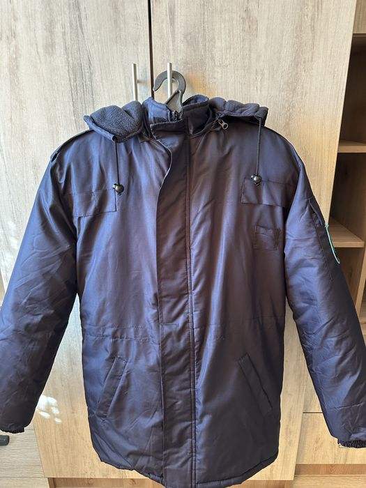 Куртка МВД в хорошем состоянии , одевали 2 раза .