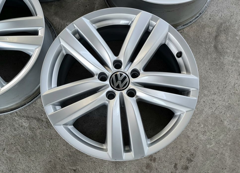 Оригинални джанти Фолксваген Kansas VW  3AA601025H
8Jx18 ET44 ц.о. 57.1