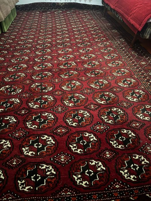 Туркімен кілем бар