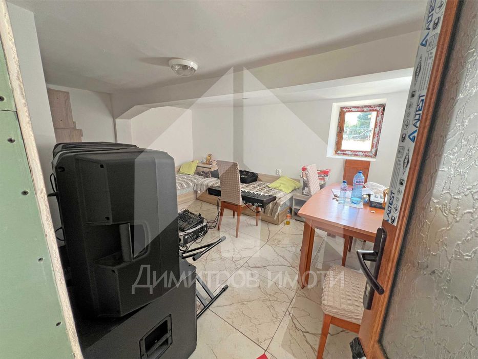 Продава се Къща в Нови пазар - 118 кв.м за 653 €/кв.м - Снимка #11