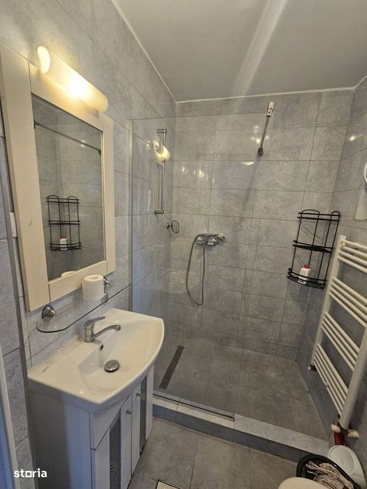 Apartament 2 camere, 65 mp utili, renovat, Centru!