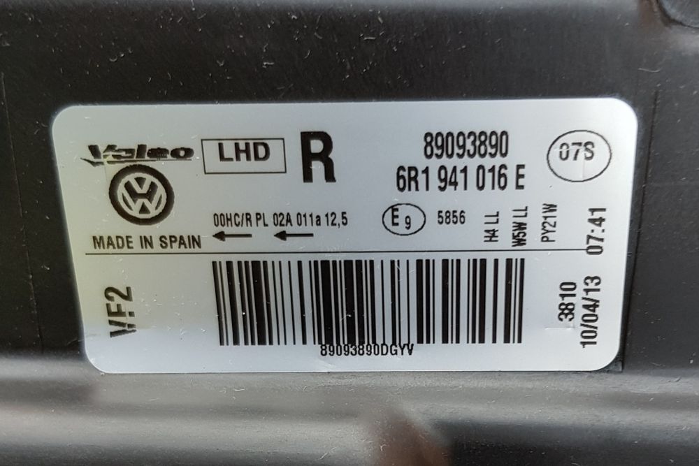 Far VW Polo 6T Cod: 6C1941016