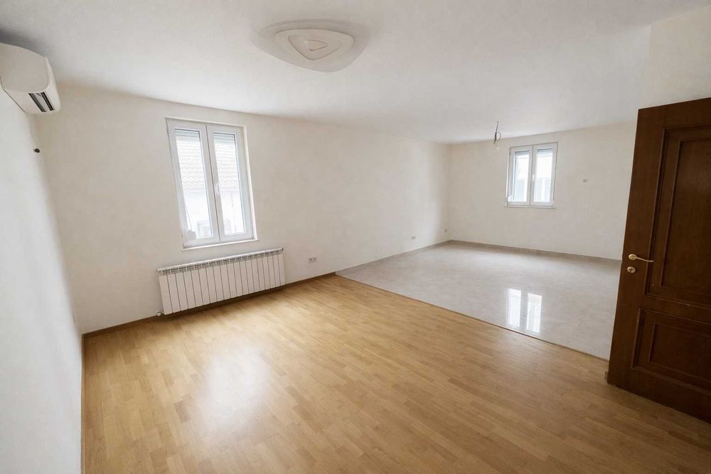 Дава се под наем Офис в Пловдив, Кършияка - 200 кв.м за 1645.77 € - Снимка #5