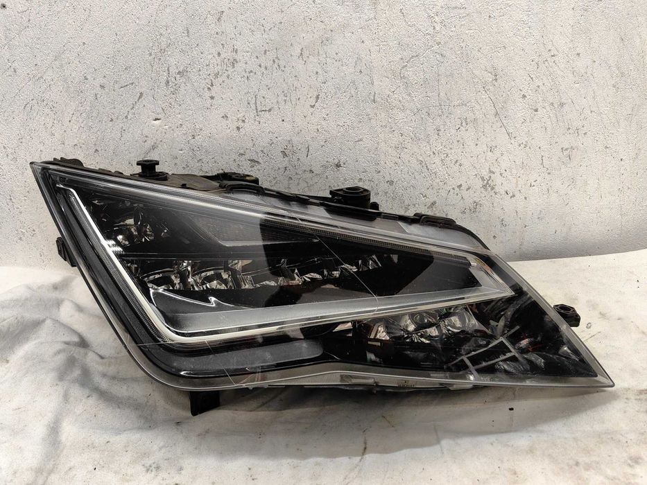 Оригинален фар Сеат Леон  Seat Leon Full Led