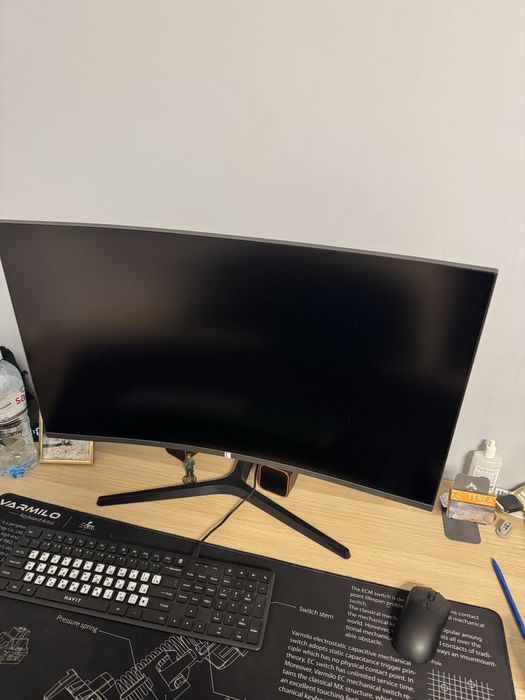 Компьютер и монитор