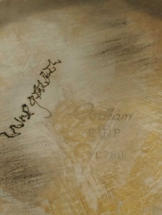 Кухненски и сервизни ножа П.Денев,манерки от Алпака.Купа.