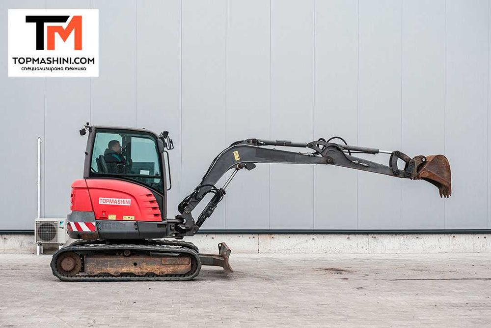 Багер Volvo ECR 48C