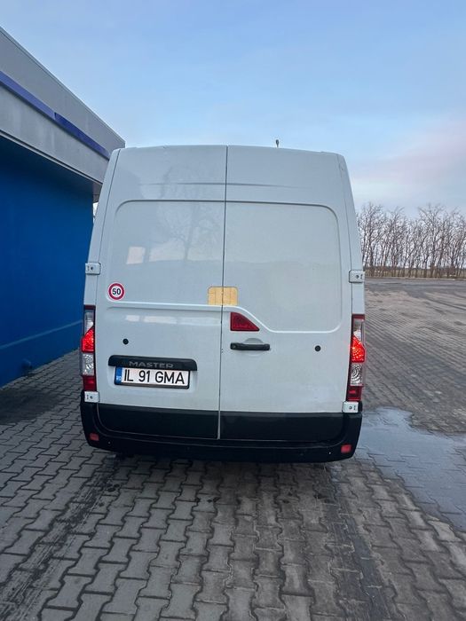 Autoutilitara Renault master