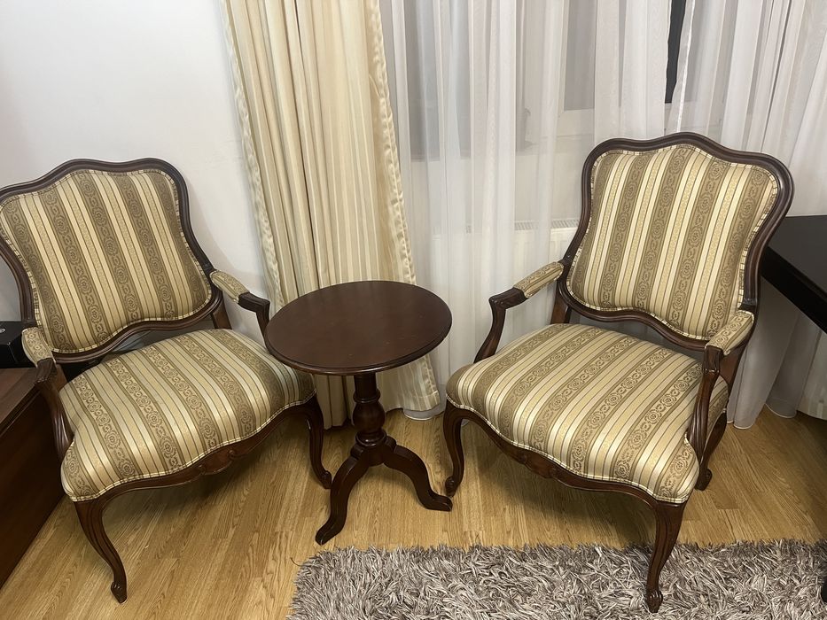 Vand set fotolii ,masuta lemn 4850 ron