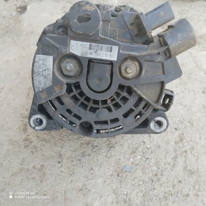 Vând diferite piese pentru Peugeot 307 Hatchback 1.6 HDI  model 2005