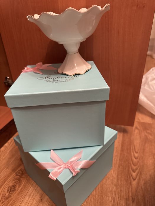 Продаю конфетницу