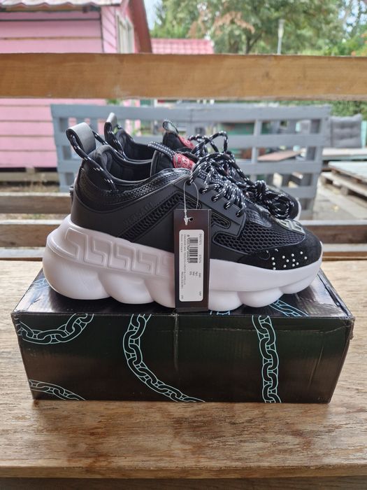 Versace Chain Reaction (marimi: 41,42) Negru siret Rosu