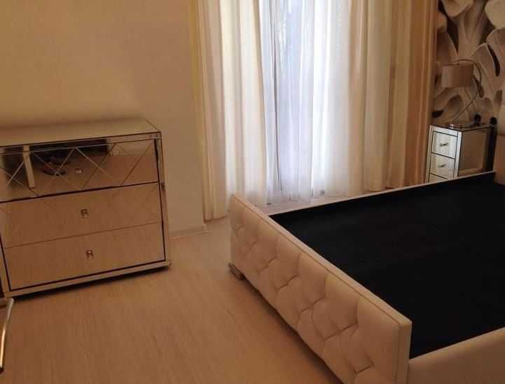 Дава се под наем Тристаен апартамент в София, Студентски град - 115 кв.м за 600 € - Снимка #2