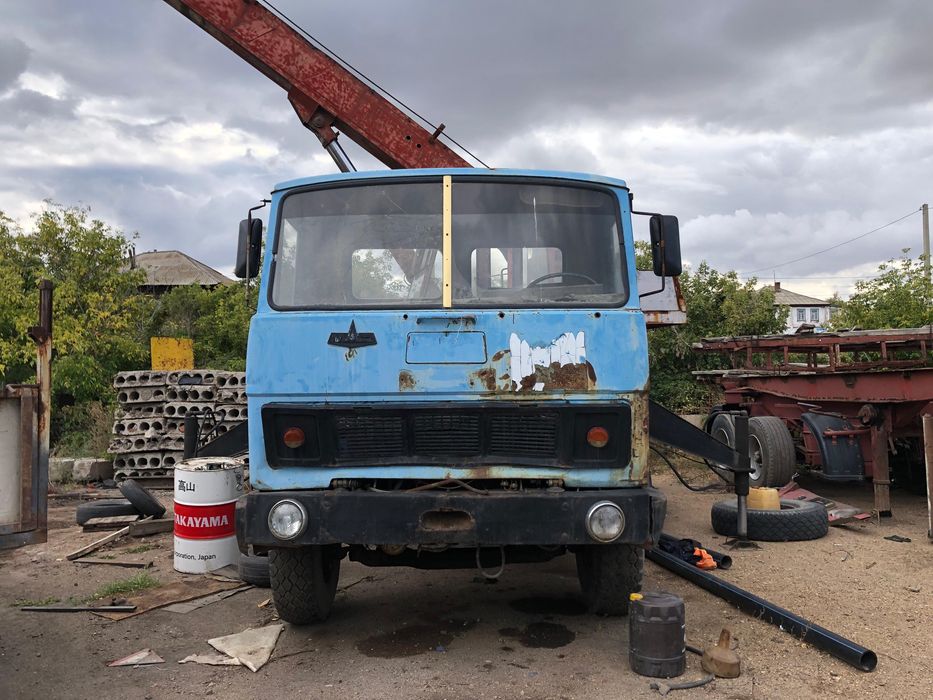 Продам автокран Маз