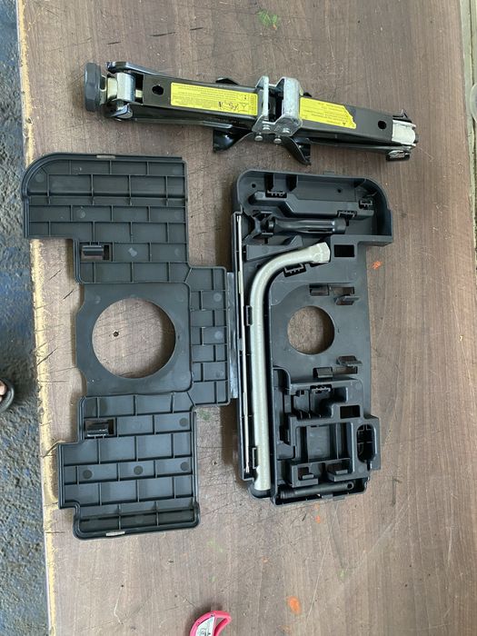 Cric cheie accesorii audi a4 b8 audi a5