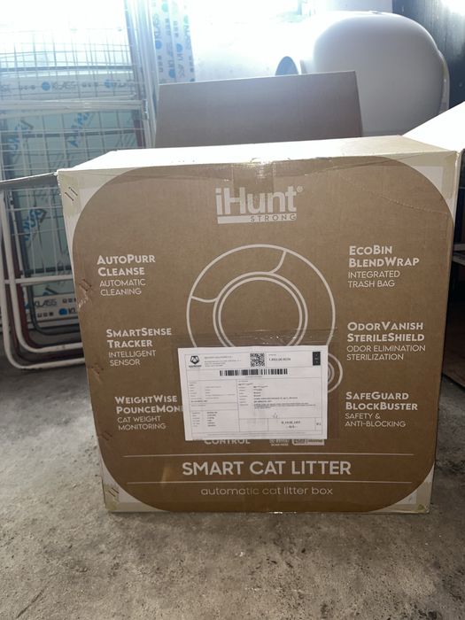 Vand doua litiere automate, prima ( cea in cutie ) 1000 lei ( este noua, deloc folosita ) a doua 500 lei, ( foarte putin folosita )