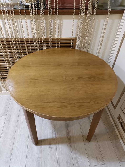 Стол круглый дерево  б/у ориентир Ойбек