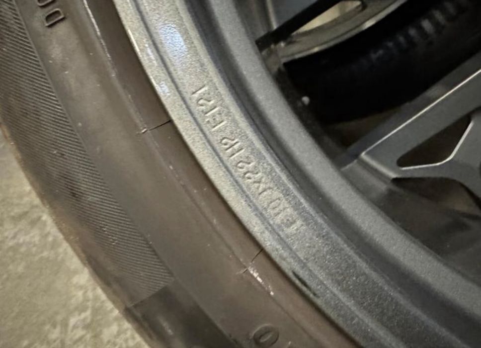 AUDI RSQ8 RSQ7 джанти 22 цола