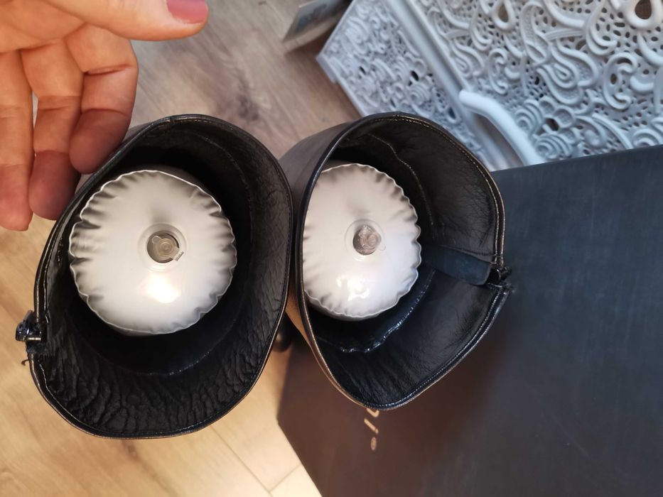 Дамски кожени ботуши