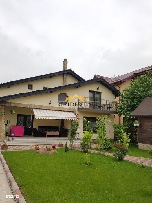 Casa Cu Etaj In Oras