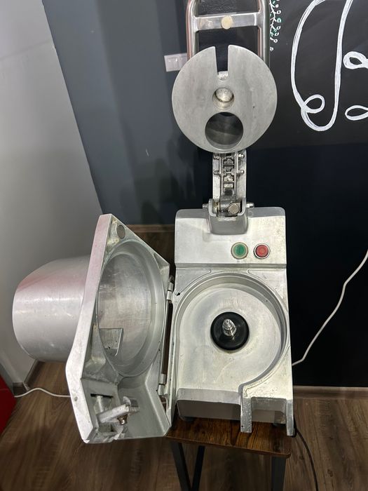 Răzătoare electrică profesională