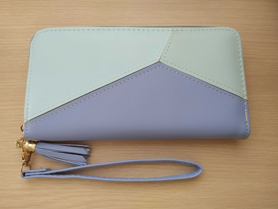 Дамско портмоне. Портмоне.  Светло синьо дамско портмоне.