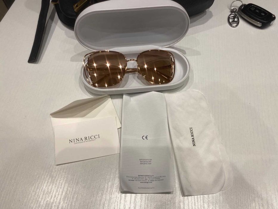 Продавам чисто нови даммски очила Nina Ricci /Нина Ричи