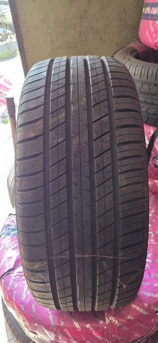 Гуми 245/45/18 нови