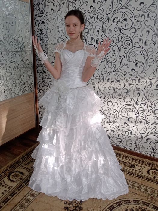 Срочно, дёшево свадебное платье