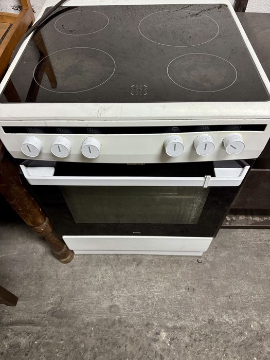 Електрическа готварска печка Amica