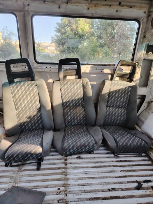 Единични седалки