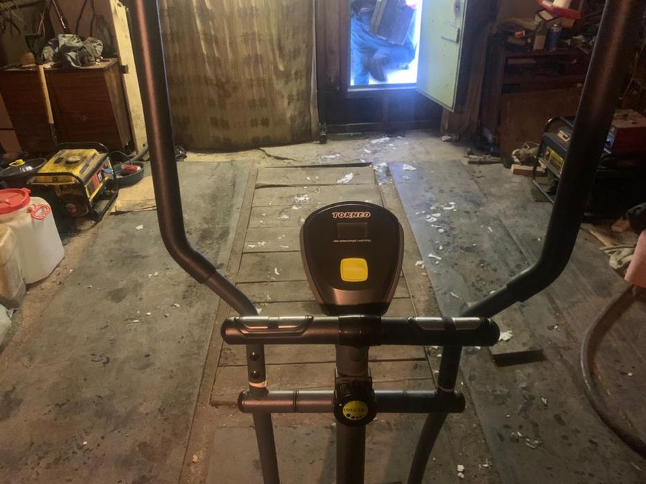 Эллептический тренажер торнео