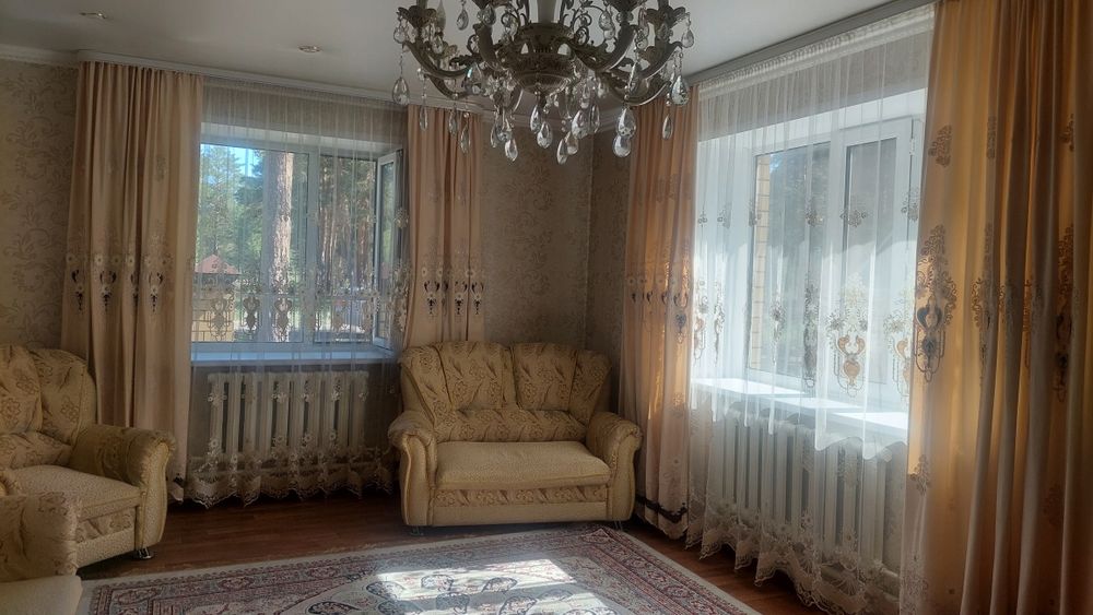 Срочно продам штор на две окна