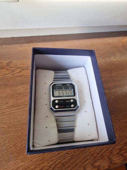 Продам часы casio