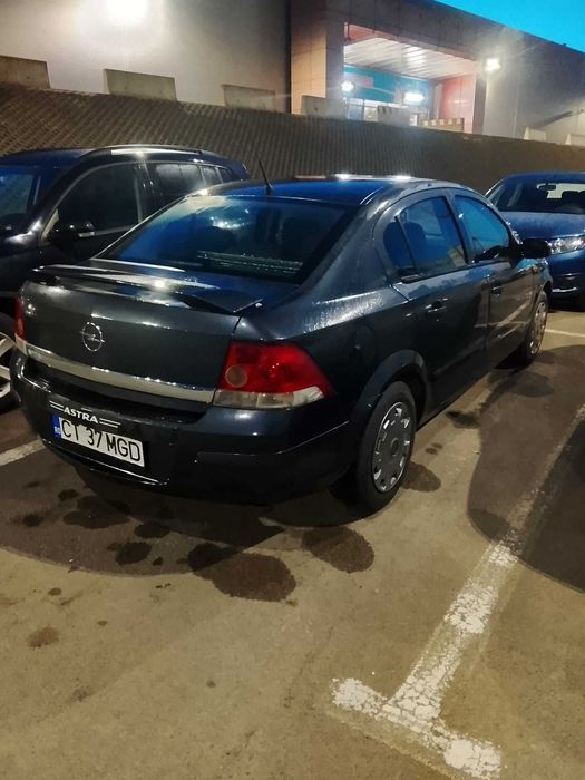 Vand/schimb cu remorca cat. B - Opel astra H berlina